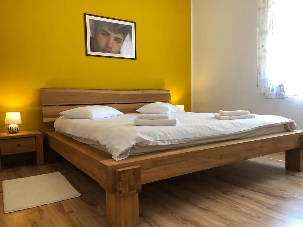 Holiday House In Zadar With Balcony, Air Conditioning, W-Lan, Washing Machine