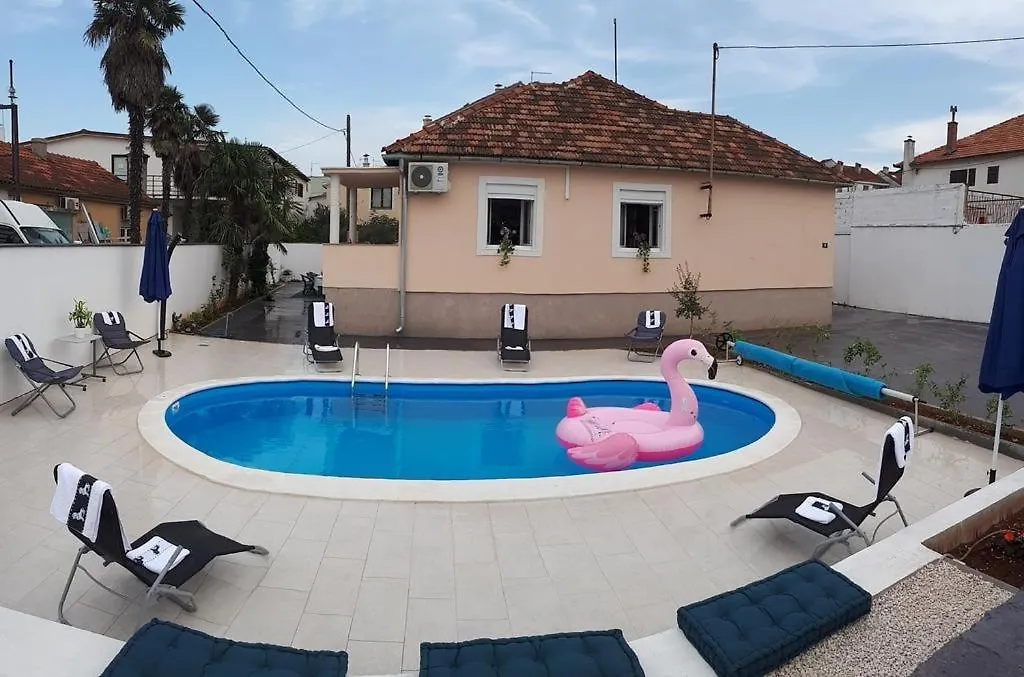 Holiday House In Zadar With Balcony, Air Conditioning, W-Lan, Washing Machine Holiday home